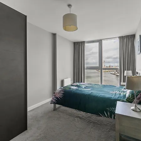 Skyline Belfast Apartment Exterior photo