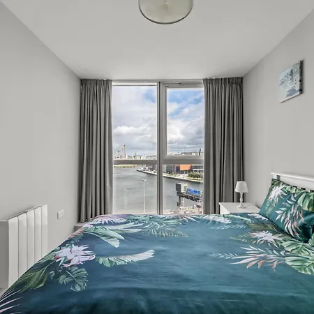 Skyline Belfast Apartment Exterior photo